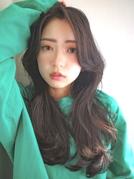 トローノ 栄(TRONO) 顔周りカット 韓国ヘア くびれヘア 透明感 アッシュカラー