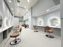 アンジェリカ 布施セントラルビル店(ANGELICA)の雰囲気（上質で落ち着きのある空間♪髪質改善/カットカラー/布施）