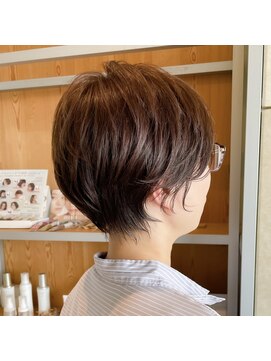 ヘアーエスクールエミュ(hair S. COEUR emu) 大人可愛いショートヘア