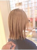 ハイトーンベージュ