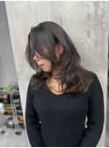 海外レイヤーカット　ハイライトでグレージュ