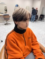 シカ 神戸三宮元町店(Cica)&nbsp;ルーツカラー エンドカラー デザイン ウルフ ショート 三ノ宮