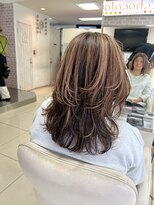 ショコララテ&nbsp;【まだまだ人気レイヤーカット】くびれミディアムレイヤー