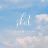 スット(slut)のお店ロゴ
