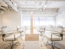 エンタク 新宿三丁目店(enntaku)の雰囲気（新宿/新宿駅/新宿三丁目駅/韓国/縮毛矯正/酸性ストレート）