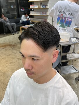 ザデイ カットアンドカルチャーショップ(THE DAY CUT&CULTURE SHOP) サイドパート