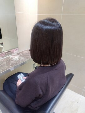 クララ ヒロシマ(CLALA Hiroshima) ボブ／ミディアム／モカブラウン