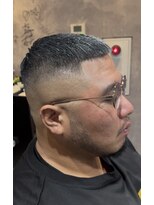 メグロバーバーショップロッポンギ 目黒六(MEGURO BARBER SHOP 6PPONGI)&nbsp;クロップフェード