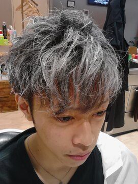 ハックス(HK's) ショートレイヤー+シルバーアッシュ