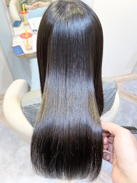 アンド ラ ブランシュ(&.La Blanche) 髪質改善大宮&.La Blancheクセ毛も伸ばせるトリートメント☆