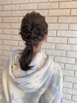 フルミー(fulme.)&nbsp;ゆるふわローポニーアレンジ☆