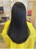 毛先ラウンドロングヘア
