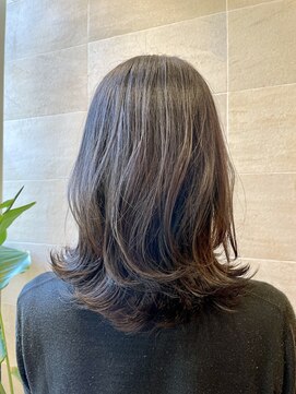 ビュートリアム265(BEAUTRIUM 265) モテ髪ミディアムレイヤー/レイヤーカット/黒髪/20代30代40代