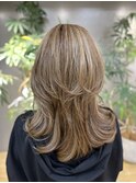 くびれ美髪フルハイライト