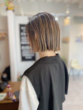 アンドチル 渋谷(AND CHILL) 切りっぱなしボブ/ハイライト/ぱつっとボブ　渋谷