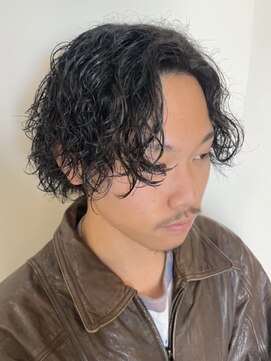 ニアウ 伊勢崎連取店(Niau) センターパートツイストスパイラルパーマツイストパーマメンズ