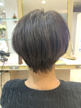 アッシュ 仙川店(Ash) 40代50代60代白髪ハンサムショートボブ大人美人くびれ髪質改善