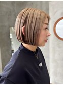 切りっぱなしボブ、プツッと、ミルクティーベージュ
