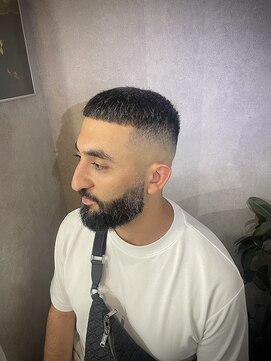 デン 仙台店(DEN) フェザーパーマ/スパイキーショート[榴岡/メンズ/理容室]