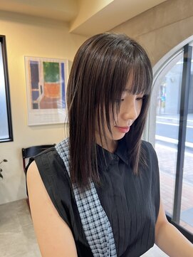 シム 千葉(sim) ストレートパラパラ系レイヤーとオリーブブラウン stylist今井