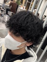 フィフス トウキョウ (fifth TOKYO)&nbsp;渋谷波巻きパーマメンズカットセンターパートウルフマッシュ