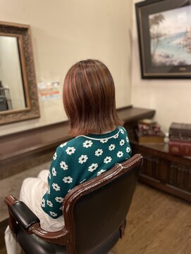 おしゃれ泥棒(ROUTE306) 可愛い外はねボブ