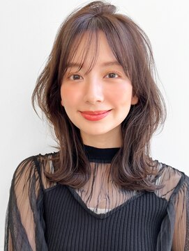 アグノス 青山(Agnos) 外ハネボブ艶感斜めバング大人ガーリー前髪小顔カットモテ髪