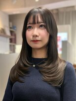 モク(mok) 暗髪×レイヤーカットで重たく見えない!