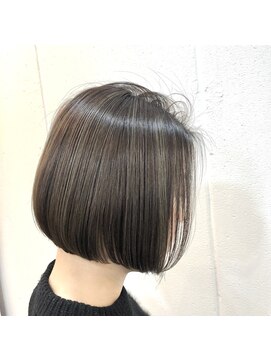 カラット 堺東(CARAT) カーキベージュ/ぶつ切りボブ/グレージュカラー/CARAT 堺東
