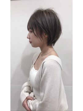 アデプト 綾瀬店(adept) ワンカール耳掛けショートヘア/ベビーバング【綾瀬/北千住/亀有