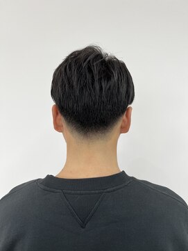 ハイブ 金沢(Hive) 10代20代30代バーバーフェードスキンフェード短髪刈り上げ