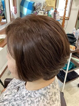 サロンドマナ タイトショート