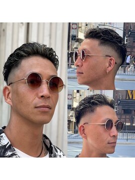 メグロバーバーショップロッポンギ 目黒六(MEGURO BARBER SHOP 6PPONGI) 大人気Fade×Curly Style
