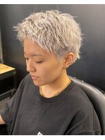 ビンゴ(BINGO)&nbsp;1245グレーベージュハイトーンカラー束間韓国ヘア短髪ショート