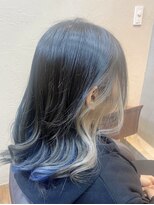 シェルビー 新宿(SHELBe)&nbsp;黒髪×インナーオリーブグレー[新宿/白髪ぼかし/ヘッドスパ]