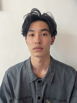 アンダーカレント(undercurrent) ニュアンスセンターパート ハンサムショート メンズカット