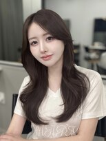 フォンズ(FONS)&nbsp;レイヤーロング グレージュカラー トレンド韓国ヘア ワンカール