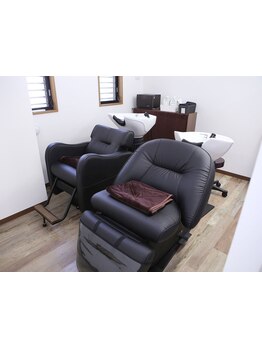 90%以上天然由来成分のアローブ導入◇年齢を重ねるごとに出るお悩みを改善し、更なる美髪へアプローチ◎