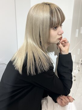 ランテルディ 渋谷(LANTERDIT) ホワイトベージュ インナーカラー ケアブリーチ