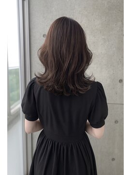 エル(LE) 【LE】美髪レイヤー/顔まわりレイヤー/くびれミディアムレイヤー