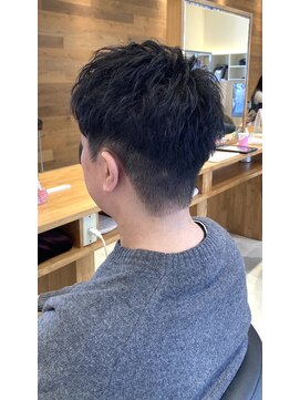 ストーリアエフ カミトザッカ(storia.f kami to zakka) ピンパーマで作る！スパイキーショート