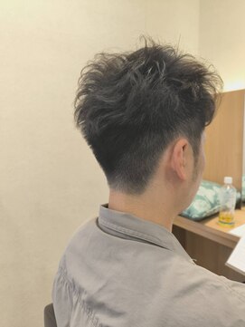 ウイバイファースト(u'i by first) ツーブロックスタイル