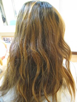 ヨシユキコンディショニング ダメージレスな縮毛矯正「強いくせ毛~ダメージ毛まで対応」10