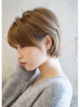 ザ シー 橋本(The C) 顔まわりのニュアンスで1日の気分が変わる / ザ シー