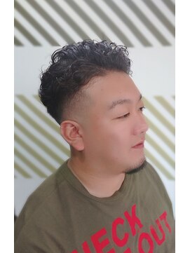 バーバーバー 都賀(BARBER-BAR) フェードパーマ