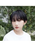 抜け感が出てくれるマッシュショート