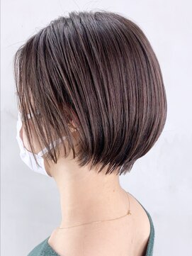 アイティーバイアルバム 八王子店(IT by ALBUM) ショートボブ_くびれミディイヤリングカラー_ba322122