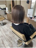 切りっぱなしとグレージュ