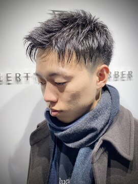 リバティシェアバーバー 銀座(LIBERTY SHARE BARBER) ベリーショート アップバングスタイル