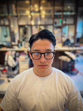 リバレッジ 広尾(Leverage) 海外大人かき上げヘア